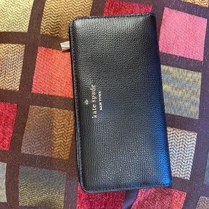 NWT Kate Spade Large Slim Bifold Wallet